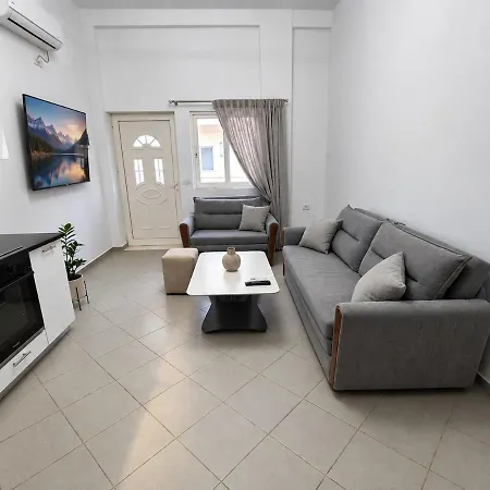 Kombinat Corner 8 *